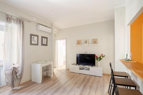 Viterbo Apartment | Claudia's Home Minimal Design 500m from the Center