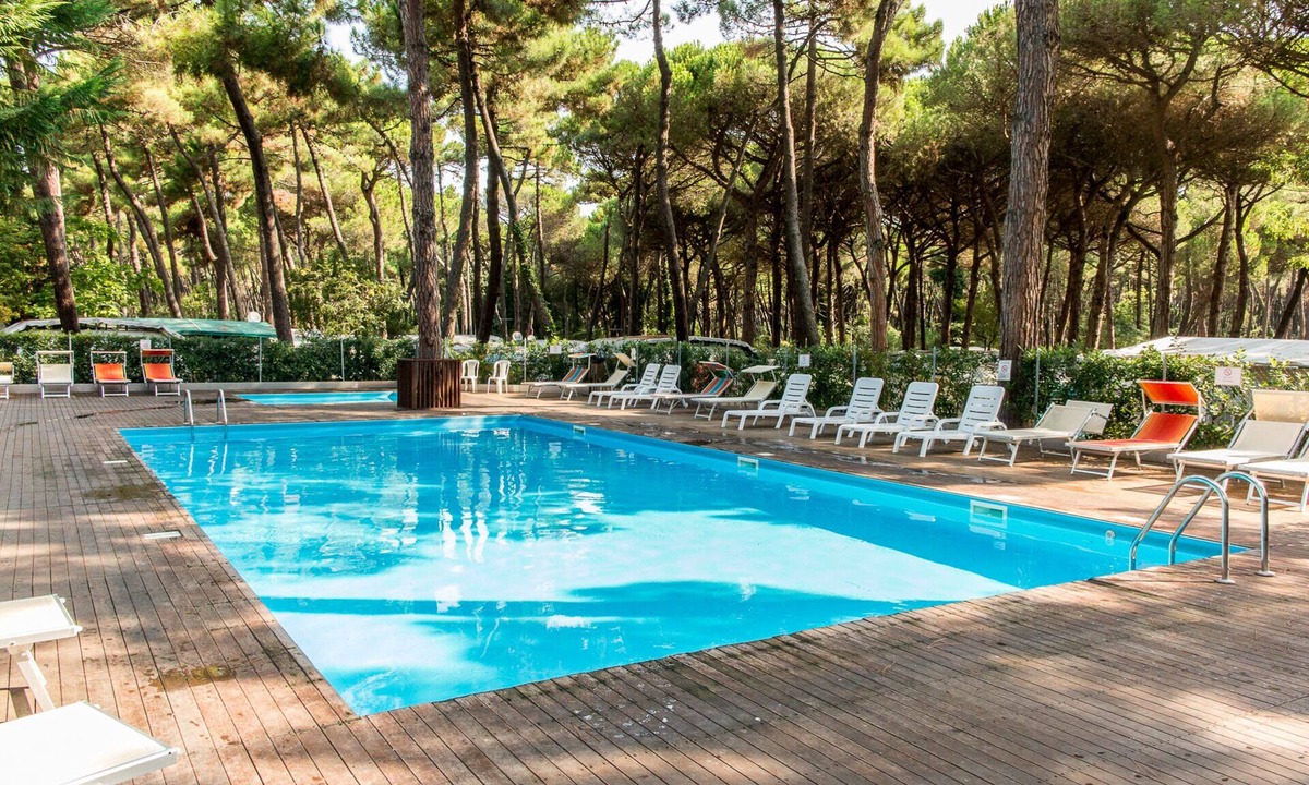 Marina Romea RV Rental | Club Del Sole Marina Romea Easy Camping Village