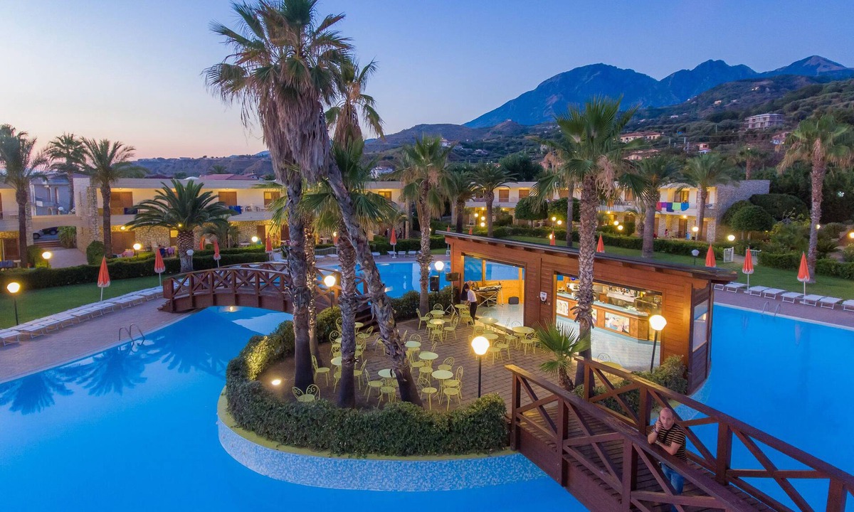 Belvedere Marittimo House | Club Residence La Castellana Mare