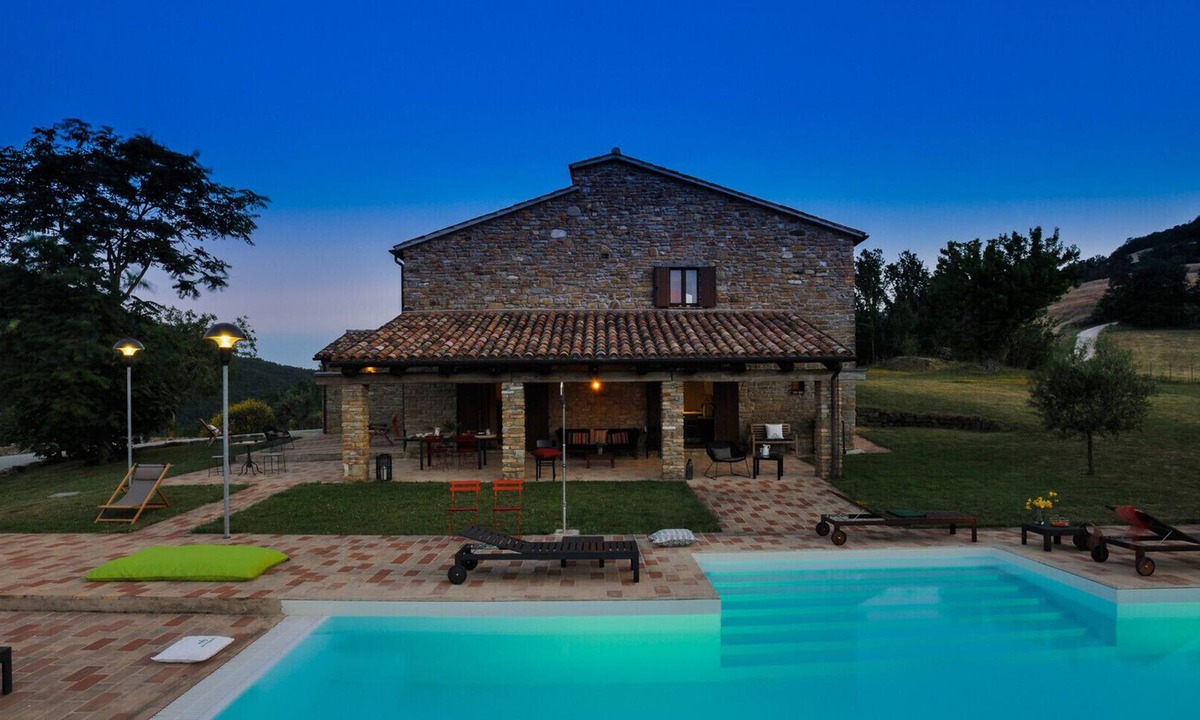 Pergola Villa | Col di Luce 8 by Marche Holiday Villas
