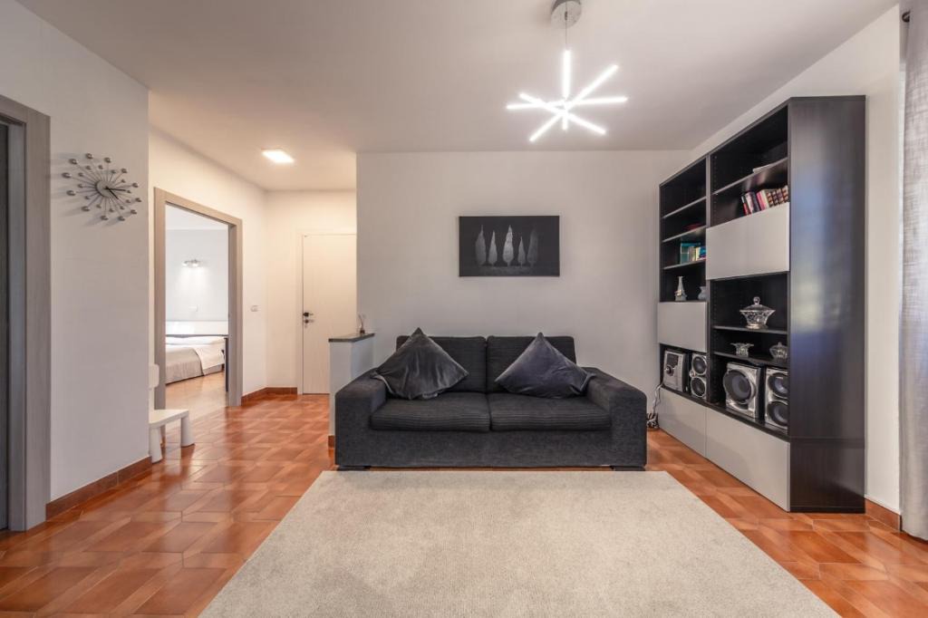 Cressa Apartment | Confidential silent
