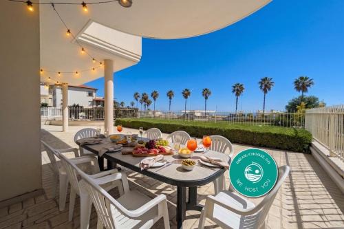 Lido di Fermo Apartment | -Cortile privato- AC fronte mare 8 posti