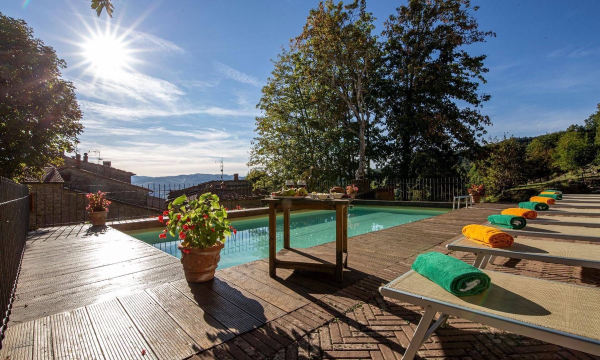 Pratovecchio Other | Country villa with a pool and a garden – the perfect setting for celebrations or get-togethers