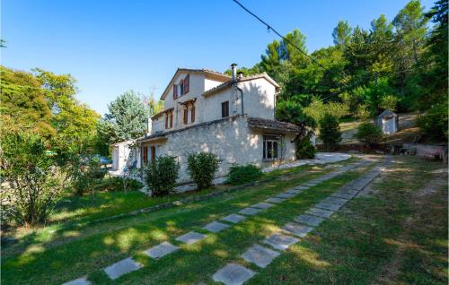 Catignano House | Cozy Home In Catignano With House A Mountain View