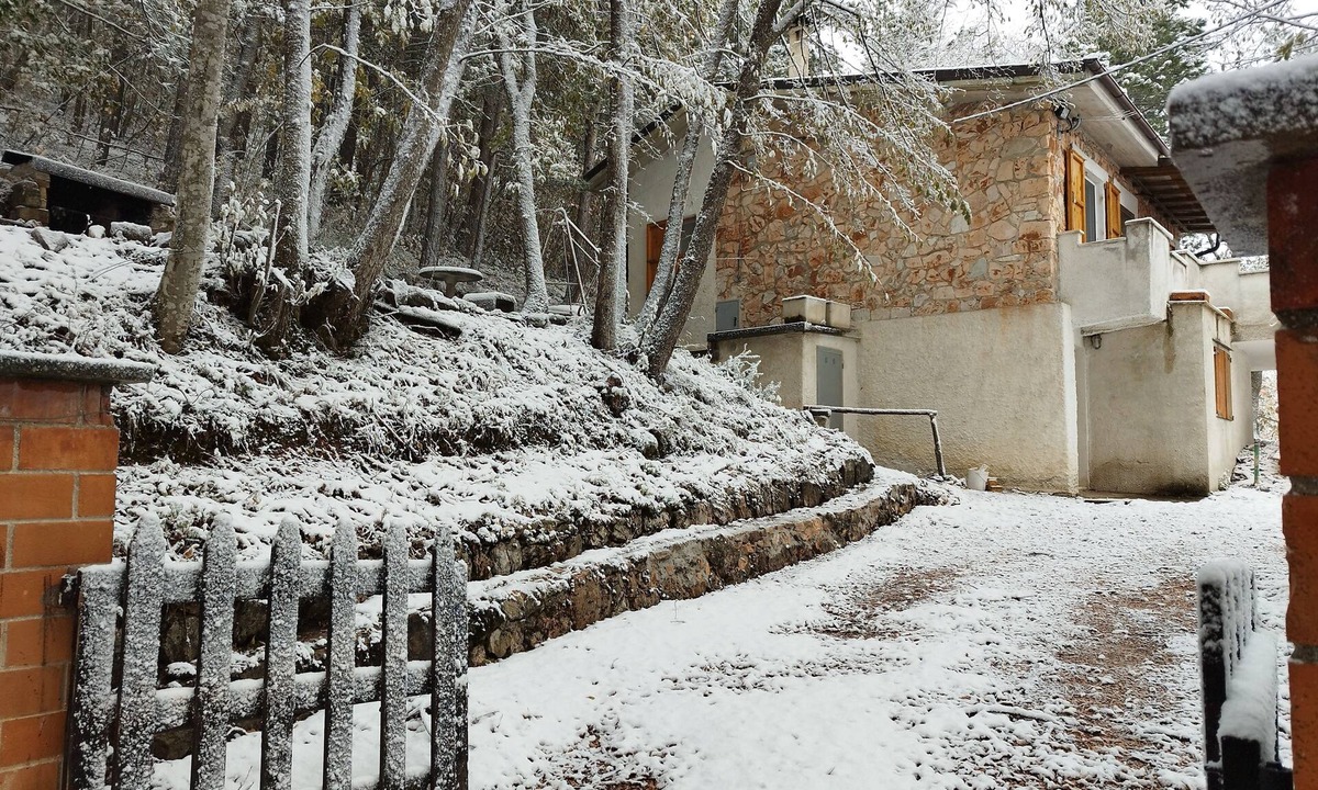 Sarnano House | Cozy little house in the woods! Relax, breathe, reconnect with Nature.