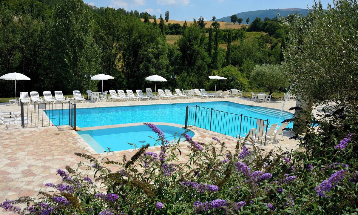 Assisi House | Cozy three-room apartment in the Umbrian countryside.