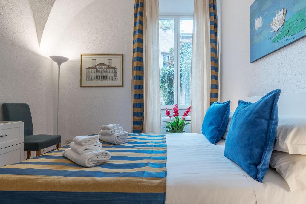 Rome City Centre Apartment | CS Piazza Venezia Apartment