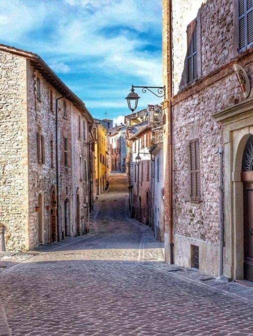 Sassoferrato House | Degli Alessandri Palace