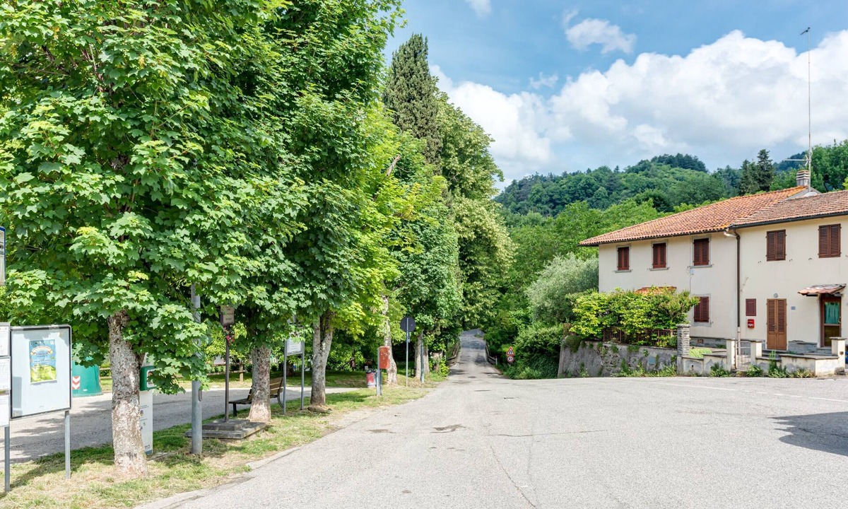 Borgo San Lorenzo Apartment | Depandance Resort Apartment with Private Garden, Balcony and Wi-Fi