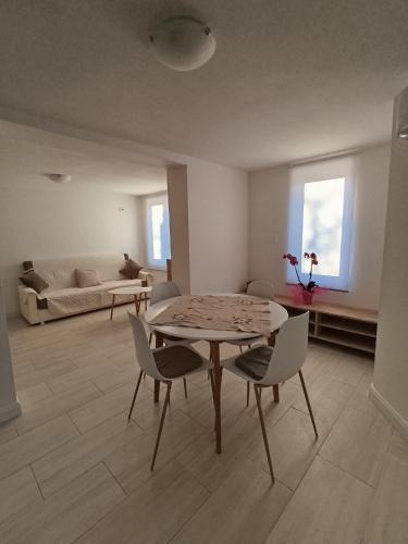 Campobasso Apartment | Dimora 35