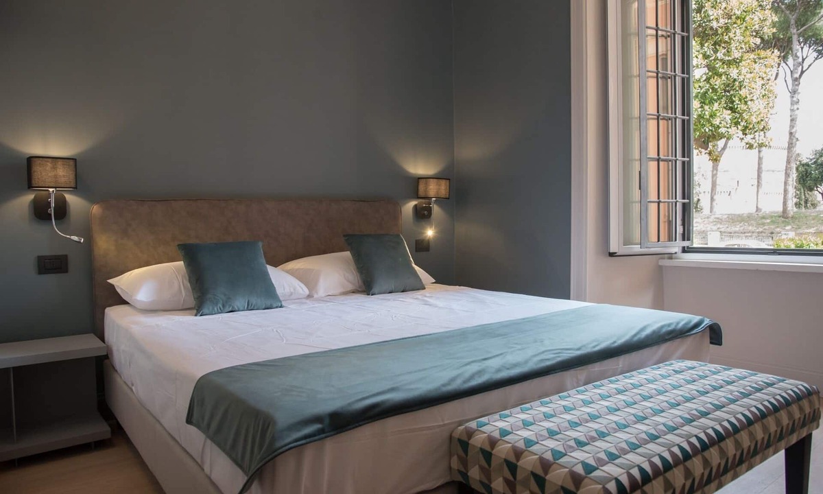 Rione XIV Borgo Apartment | Domus Alberico - Vatican (up to 28 people)
