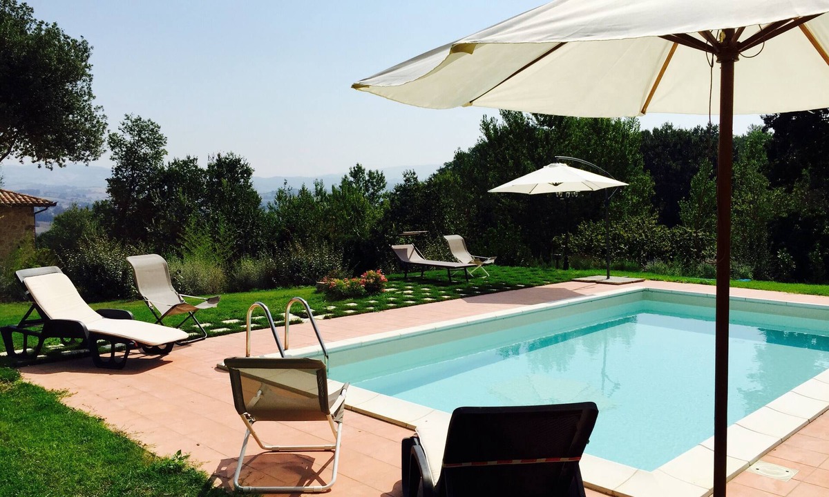 Todi House | Donna Giselda: apartment for 4 people with garden and swimming pool