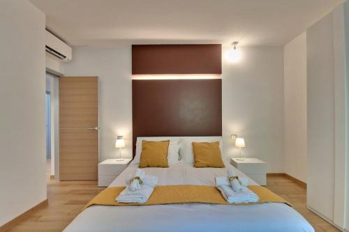 Casabianca di Fermo Apartment | Double Sea View Design Wi-Fi Parking AC