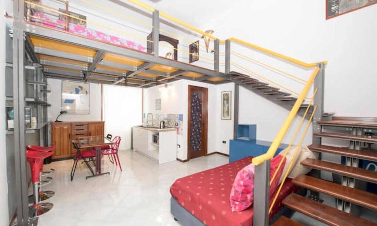 Portici Apartment | Duplex with a view of Vesuvius
