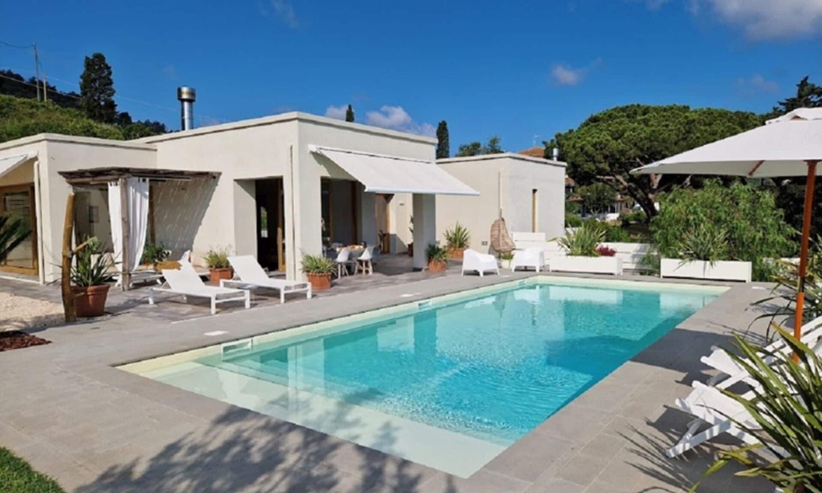 Portoferraio House | Elegant, modern, with a large private swimming pool