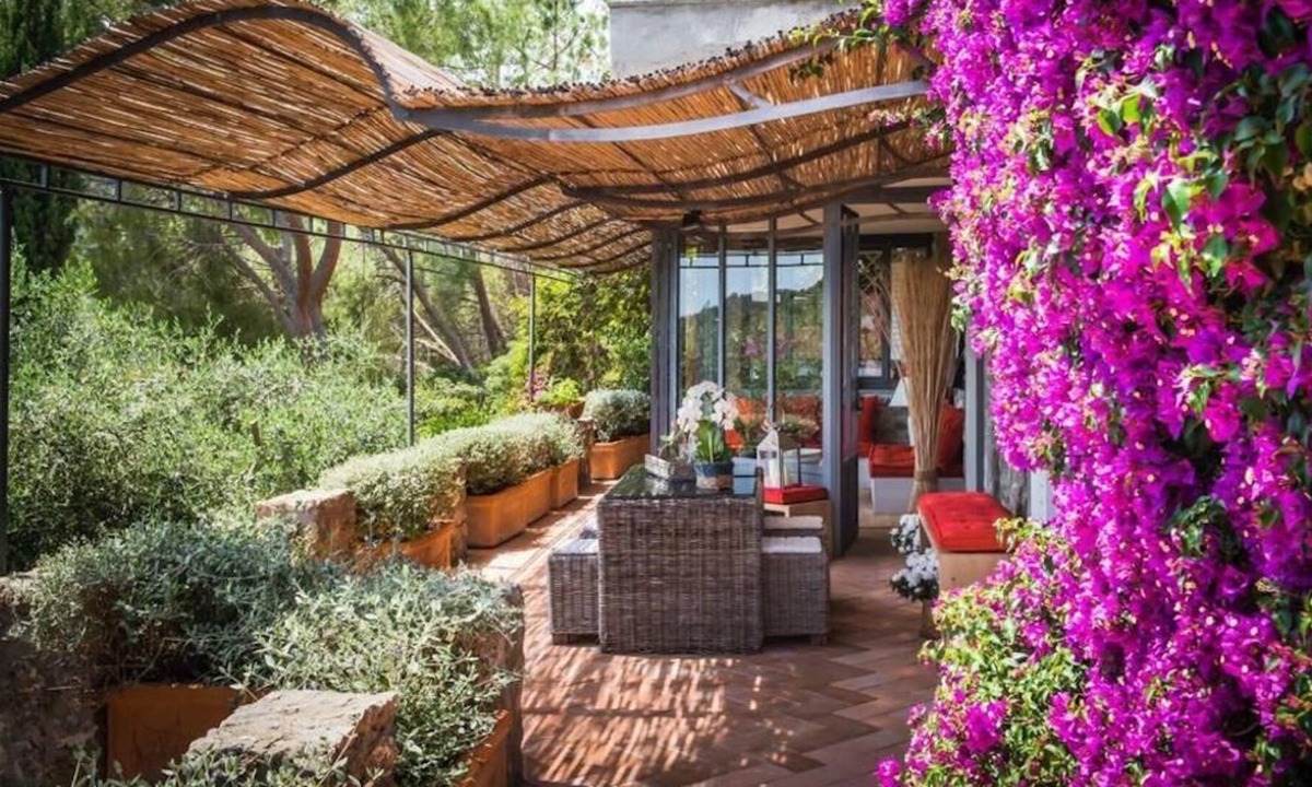 Porto Ercole Villa | Elegant Villino completely renovated, A/C, patio, garden, parking space.