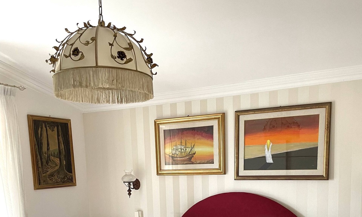 Fondi Apartment | Elegante Appartamento Immerso nel Verde in una Splendida Zona, Comodissima