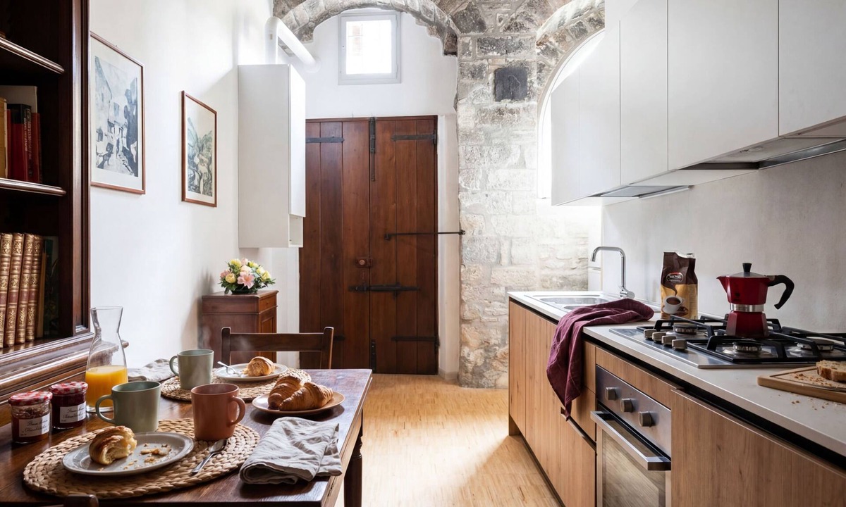 Gubbio Apartment | Elena Historic House