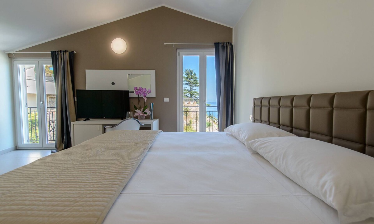 Agropoli Bed & Breakfast | Exclusive B & B to discover the wonders of Cilento, with breakfast and extras