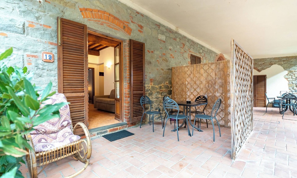 Loro Ciuffenna Apartment | Exclusive Resort & Waterfall - A19