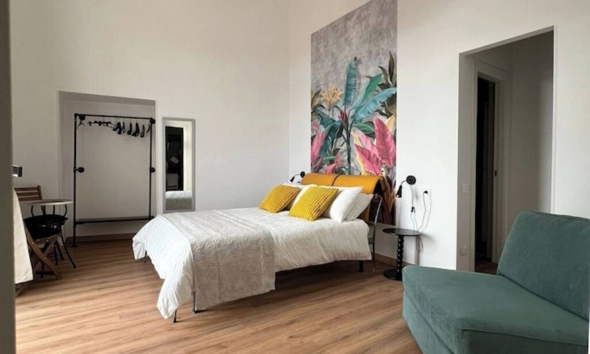 Historical Downtown Salerno Apartment | 🌊 Exclusive sea view in the heart of Salerno