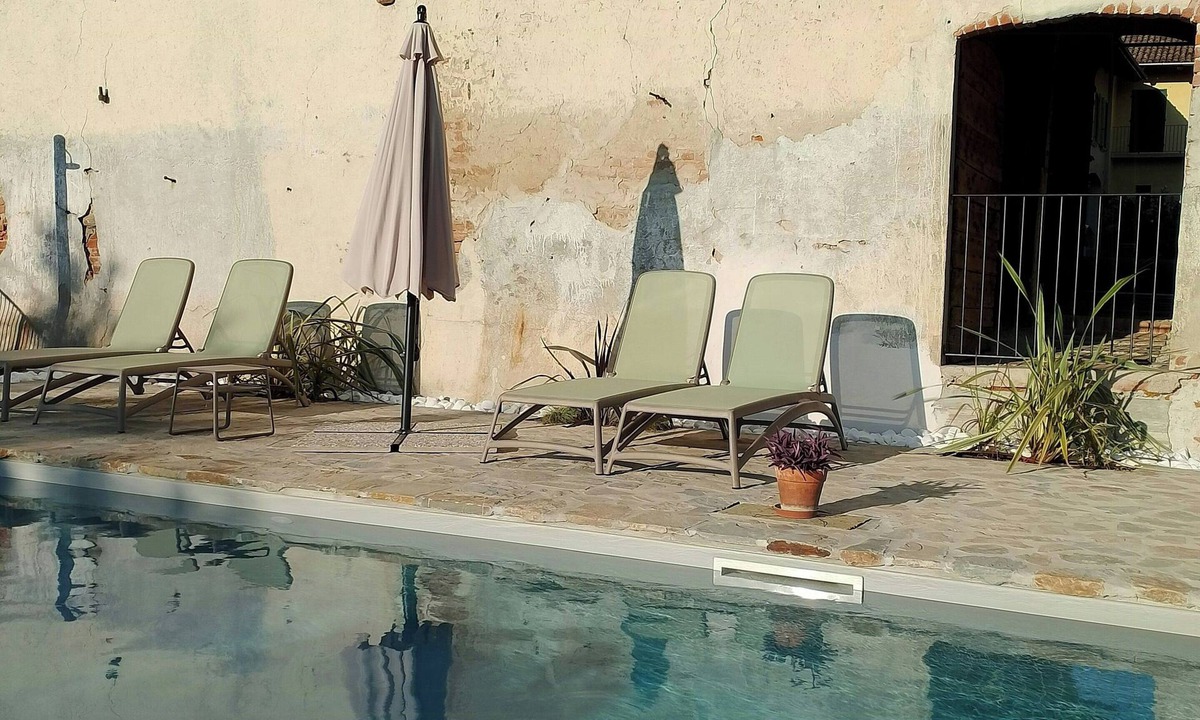 Cherasco Apartment | Farmhouse among hazelnut groves in the Langhe