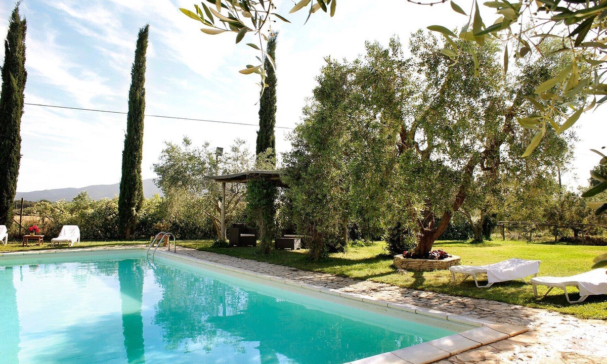Grosseto Other | Farmhouse Apartment 'Agriturismo Il Gaggiolo' with Shared Pool, Wi-Fi and Air Conditioning