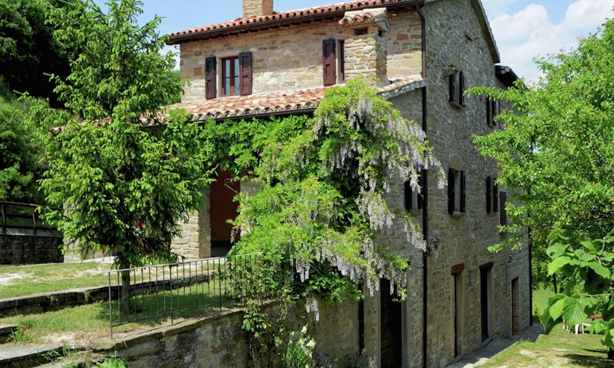 Apecchio House | Farmhouse in Apecchio with Pool & Spa