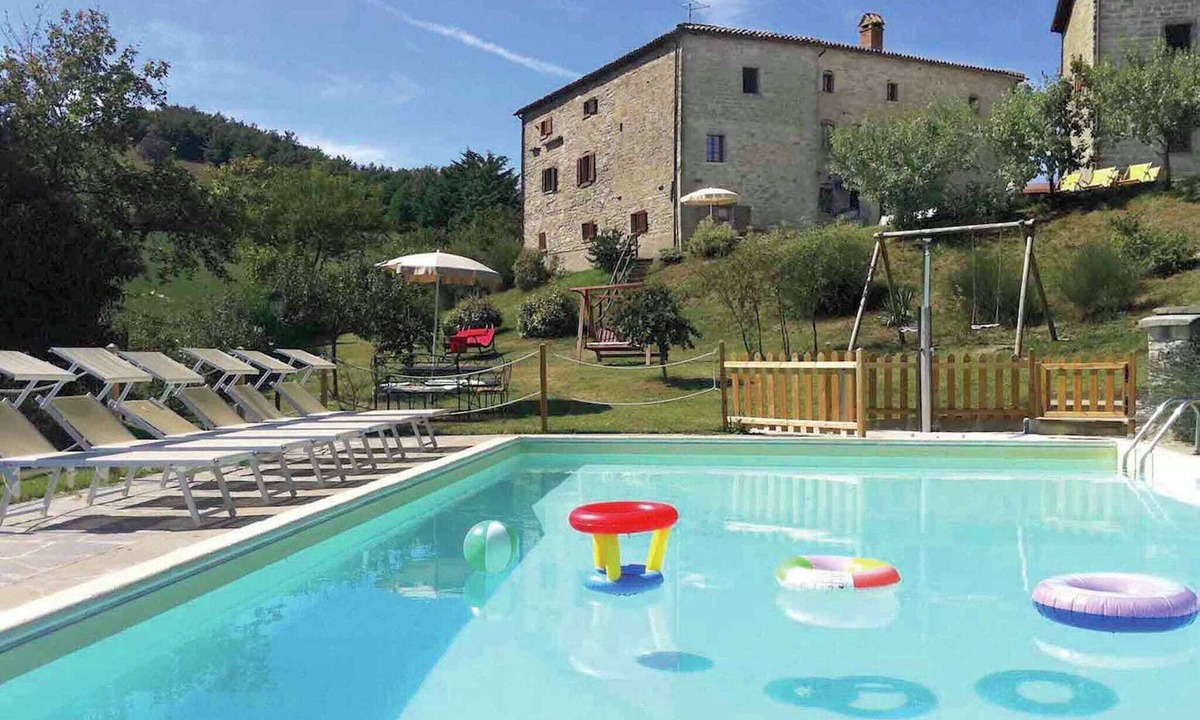 Apecchio House | Farmhouse in Apecchio with Pool and Terrace
