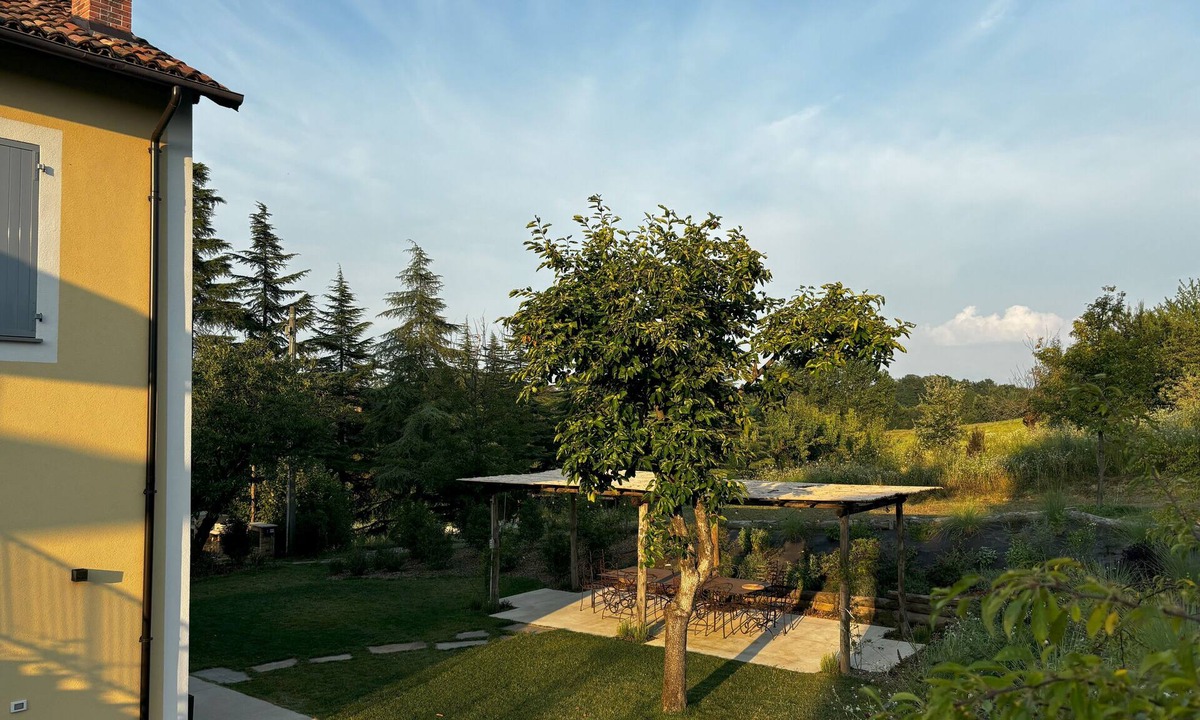 San Nicolo House | Farmhouse in Monterotondo di Gavi - Autumn Suite