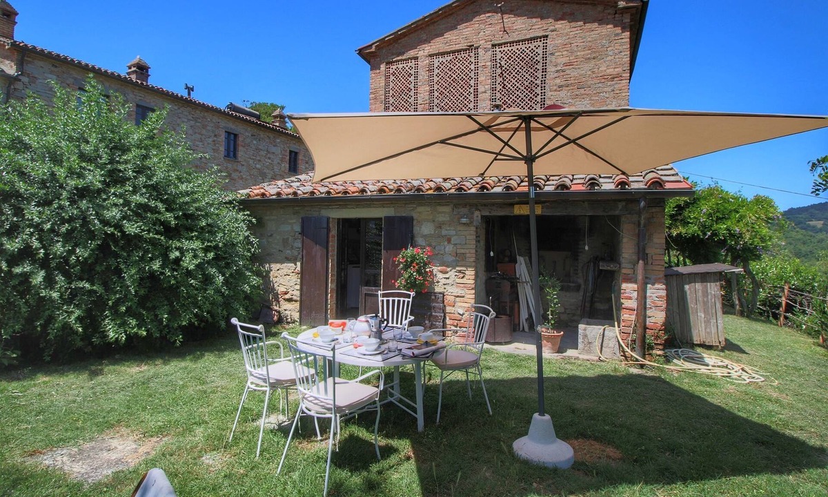 Umbertide House | Farmhouse in Umbertide near Lake Trasimeno