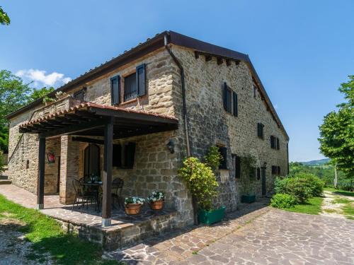 Monteluiano House | Farmhouse in Umbria with Pool