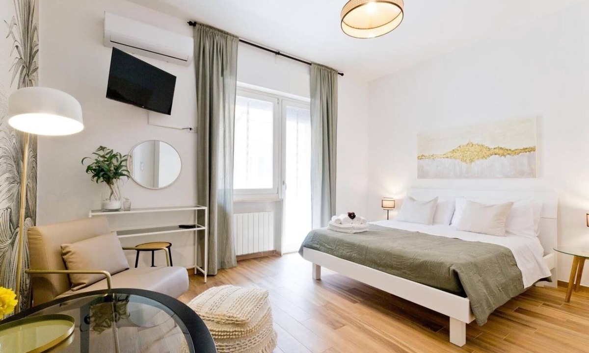 Pineta Apartment | Finely renovated apartment near the sea, city center and university