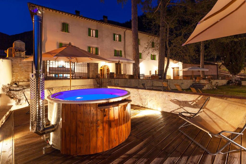 Casali di Serravalle House | FonteAntica Agriturismo