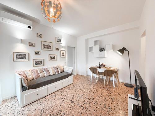 San Siro Apartment | Free Parking, 100m from SAN SIRO, Derby Apartment