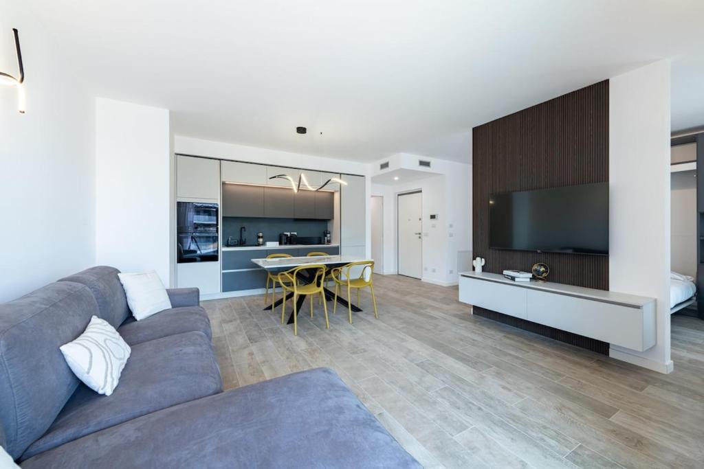 Milan Apartment | Free Parking -Fiera- Premium 2BR Apartment