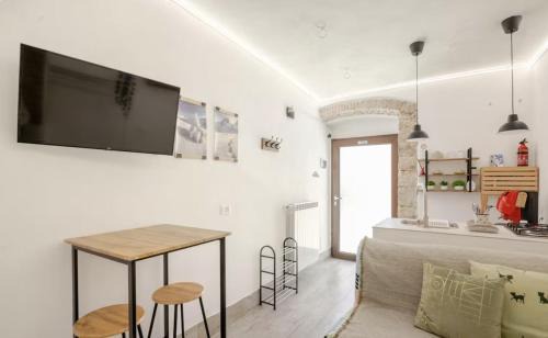 Castel di Sangro Apartment | Free Parking - La Corte House 53