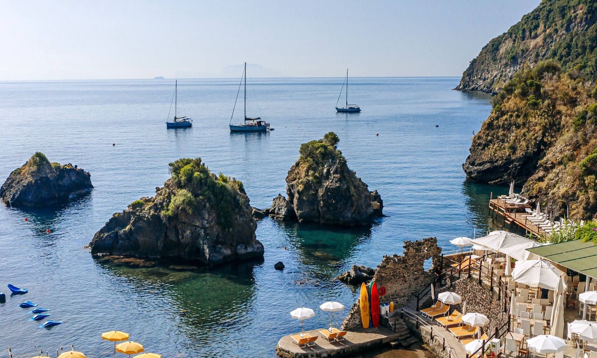 Ischia Porto Apartment | Gardenia Mare Apartments | 2BR Seafront & Panoramic Beachfront Suite
