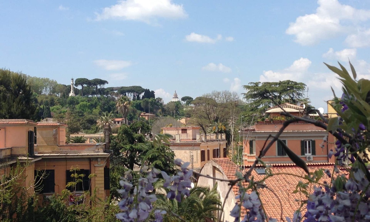 Trastevere Apartment | Garibaldi Roof Garden - Terrace with spectacular views of S. Peter and Gianicolo