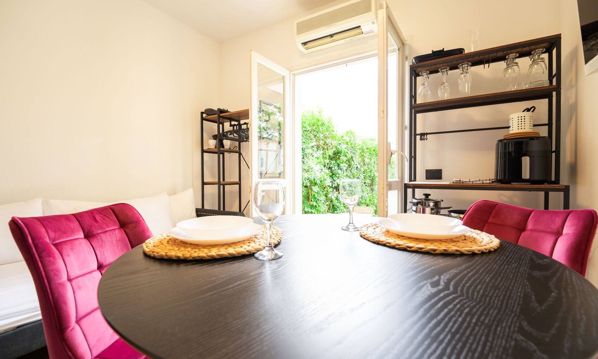 Montemarciano Apartment | Gelso Secret Garden Loft