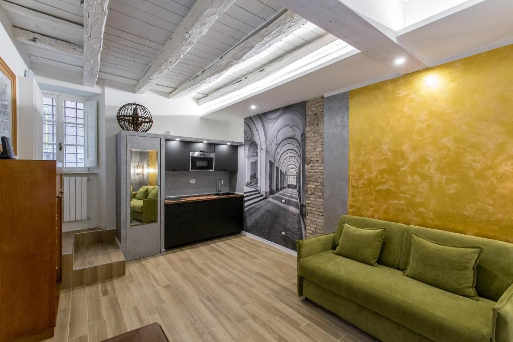 Rione V Ponte Apartment | Giulia apartment