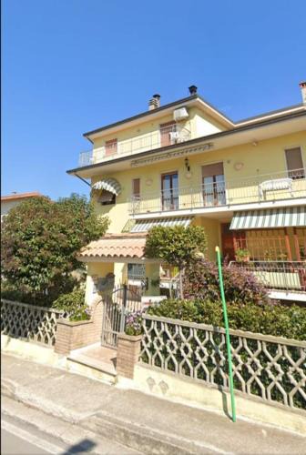 Monteprandone Apartment | Glam House