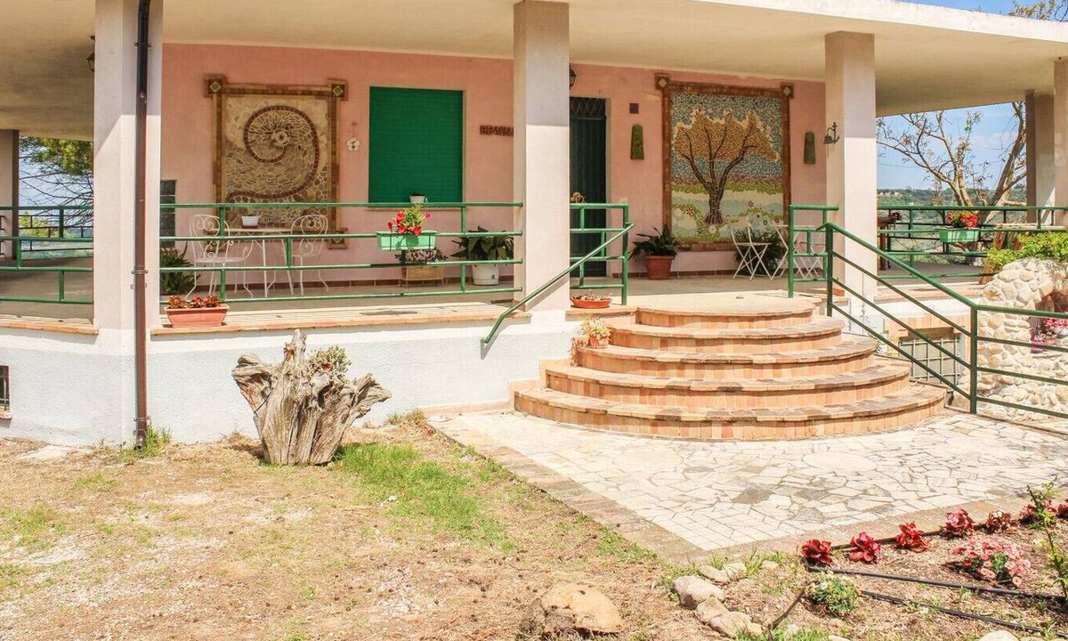 Pollutri Villa | Goofy's House - Pollutri