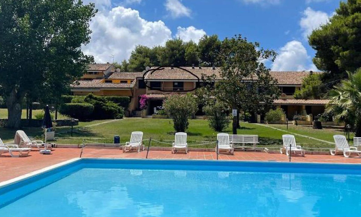 Drapia Apartment | Gorgeous apartment in Drapia with swimming pool
