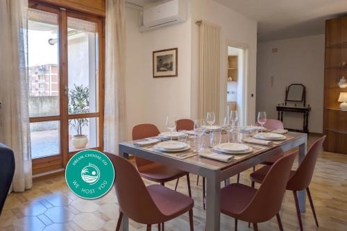 Porto San Giorgio Apartment | -Grande terrazza- WiFi AC 8 posti letto