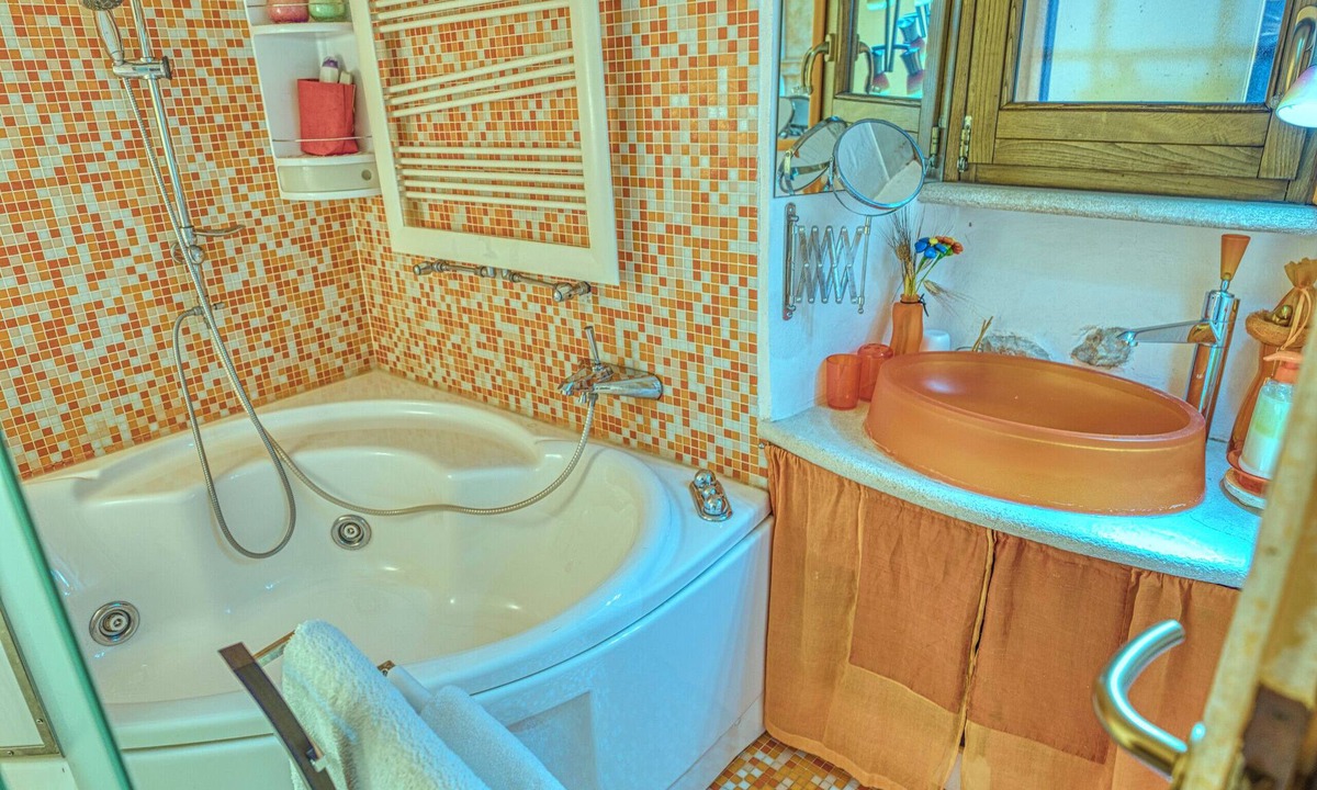 Spoleto Apartment | GrandTourSuiteHome, Spoleto, romantic comfort apartment in historic center