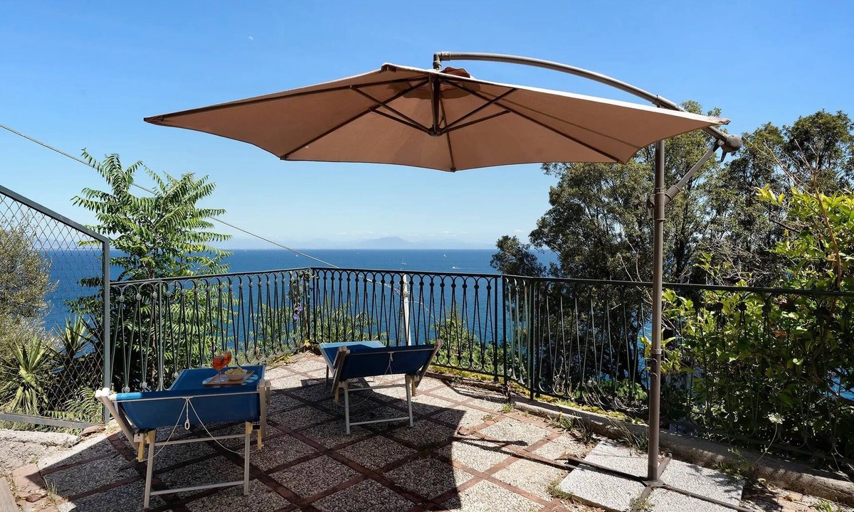 Erchie Condo | GREEN APARTMENT AMALFI COAST with direct beach access