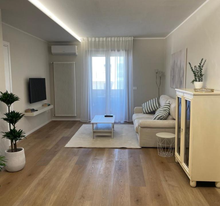 Orbetello Apartment | Guest House 36 private parking