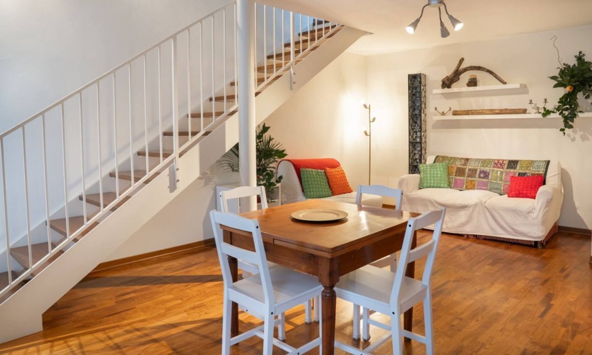 Ravenna Apartment | GuestHost - A cozy and practical apartment of approximately 70 square meters, perfect for three people, located on the second floor of a renovated historic building (NO elevator).The property is located in the heart of Ravenna, right in the historic cent