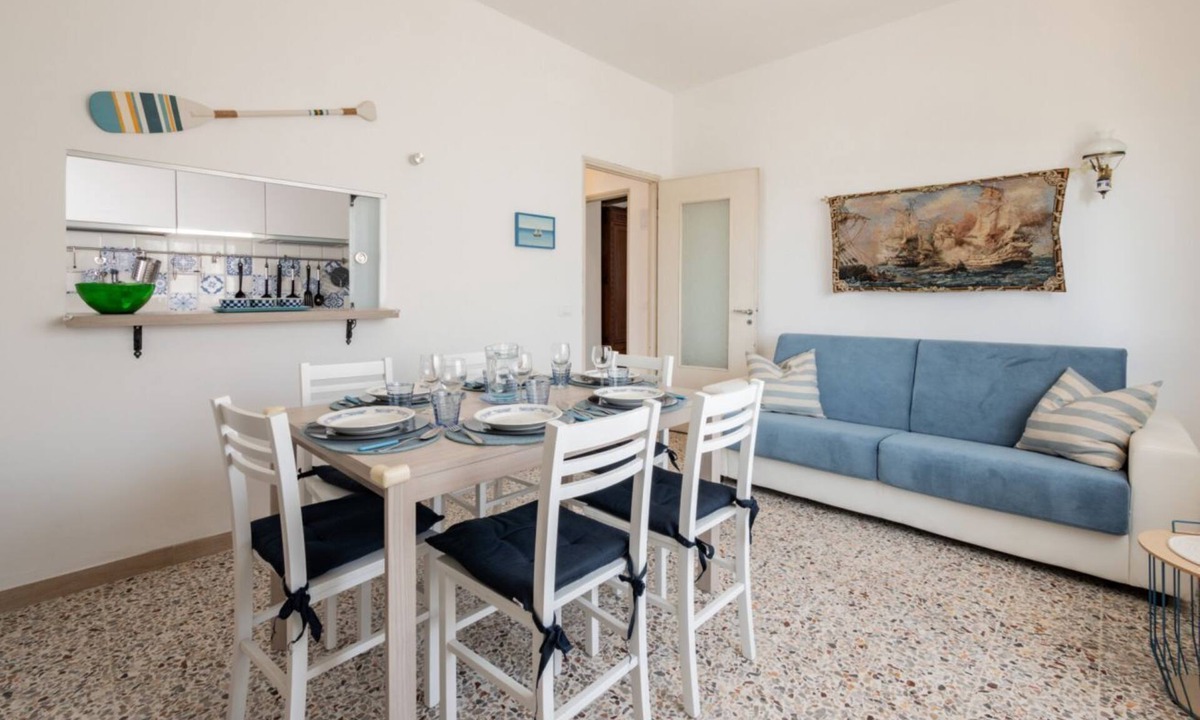 Torrette Apartment | GuestHost - The House by the Sea one step away from the beach! x6